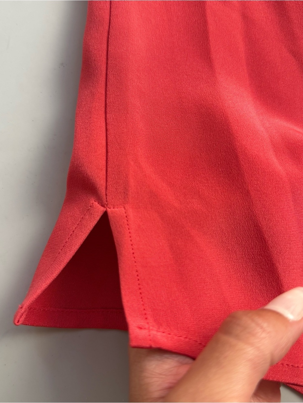 vtg Y2K Petite Sophisticate 100% Silk Sleeveless Button Front Blouse Coral Red 2 - Picture 7 of 8